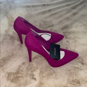 Forever 21 Fuchsia high heels NWT